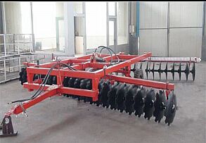 wing-folded hydraulic offset medium disc harrow