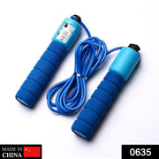 Fitness skipping rope with comfortable foam handles and counter.