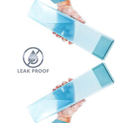 Ergonomic design of the 940ml water bottle featuring a comfortable contoured grip.
