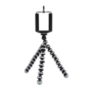 Natation flexible Gorilla Pod tripod with a DSLR camera mounted, ready for use.