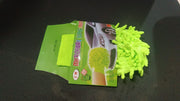 Using microfiber car wash glove mitt for vehicle cleaning