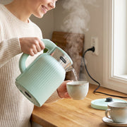 Quick boil electric water kettle with auto shut off